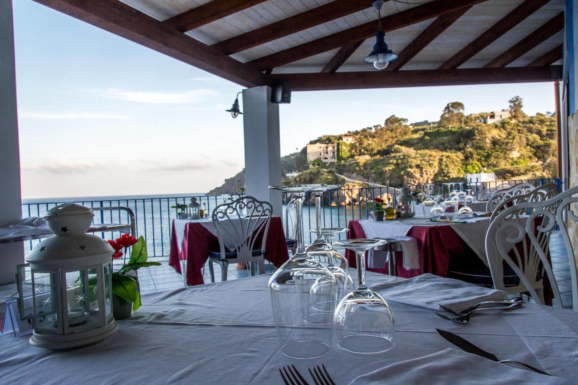 Hotel Rocce Azzurre Lipari  Luaran gambar